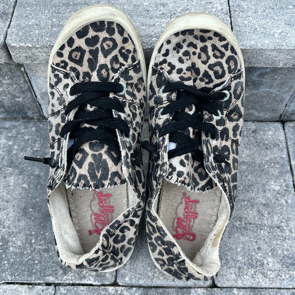 Jellypop Cheetah Print Slip-on Canvas Tennis Shoes - Picture 2 of 5